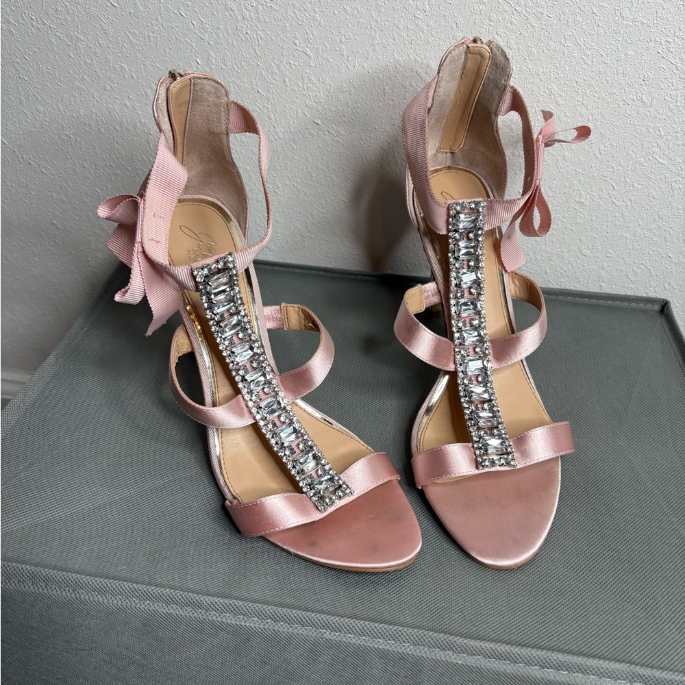Jewel Badgley Mischka Pink Satin Heels with Rhinestones
